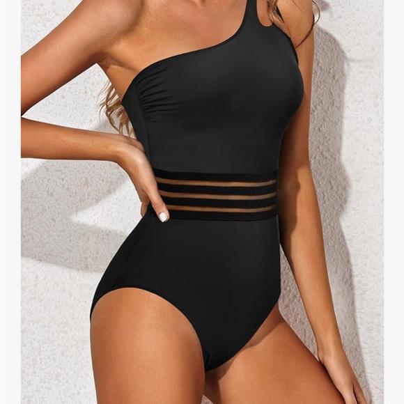 Amazon Women's Black One-Piece Swimsuit - Picture 2 of 11